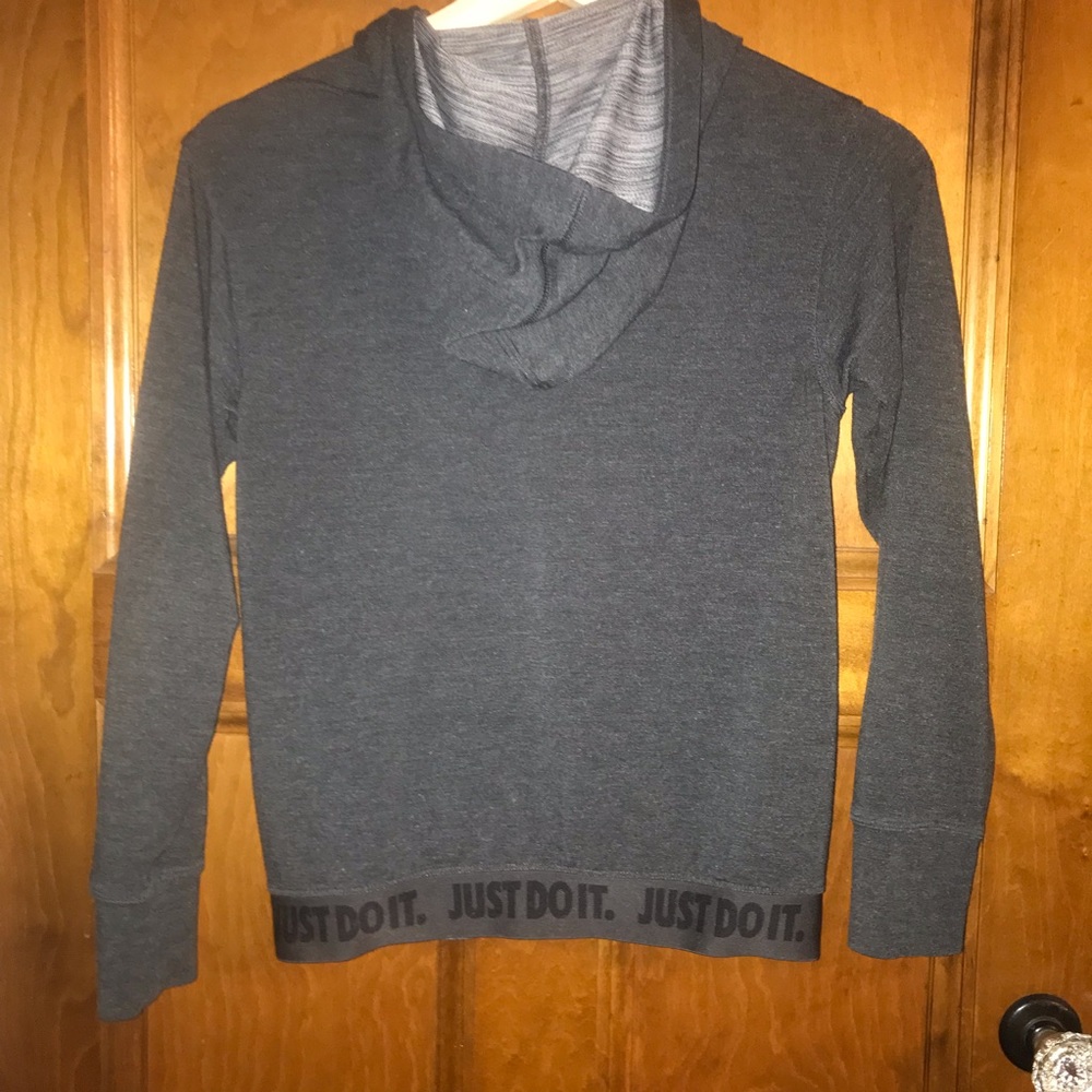 Nike jacket - Picture 3 of 5
